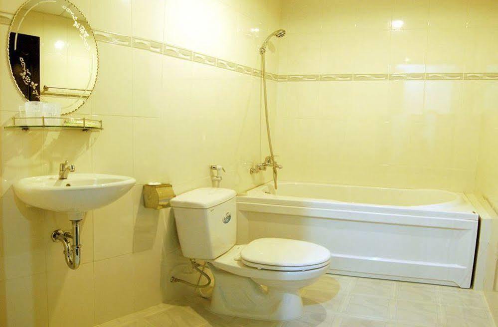 Begonia Hotel Nha Trang Exteriör bild