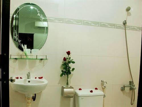 Begonia Hotel Nha Trang Exteriör bild